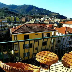 https://a-casa-di-cecilia.hotelitalianriviera.com
