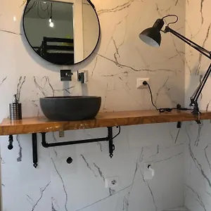 Trevi Industrial D Appartamento